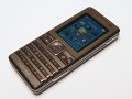 Sony Ericsson K770 photos